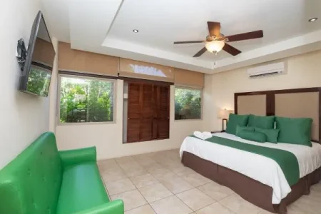 Rancho-de-sueños-jaco-costa-rica-bedroom-2
