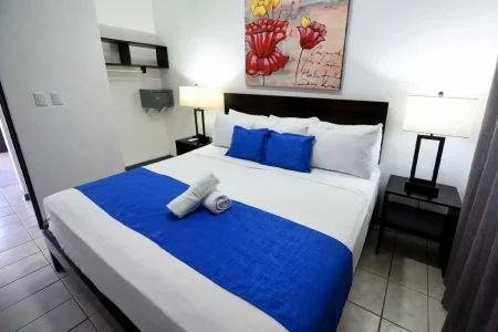 Tropical-paradise-jaco-costa-rica-bedroom (1)