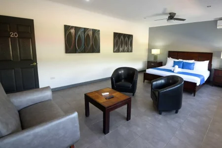 Tropical-paradise-jaco-costa-rica-bedroom (2)